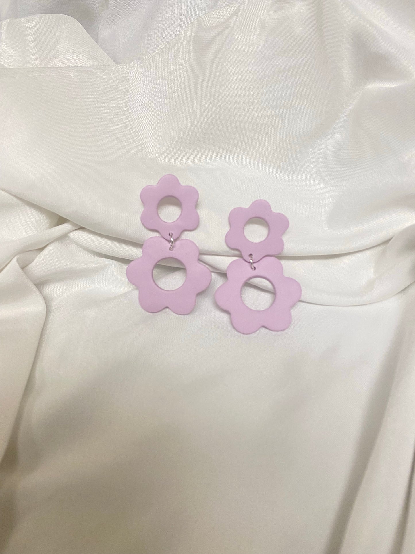 Flower Power dangle stud
